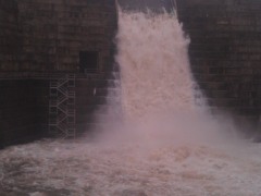 nerang-dam-during-massive-rain-flooding